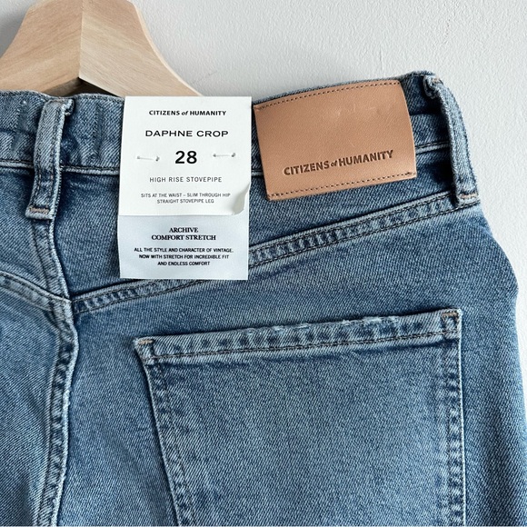 CITIZENS OF HUMANITY Daphne Distressed Stovepipe Crop Jeans - Picture 11 of 15